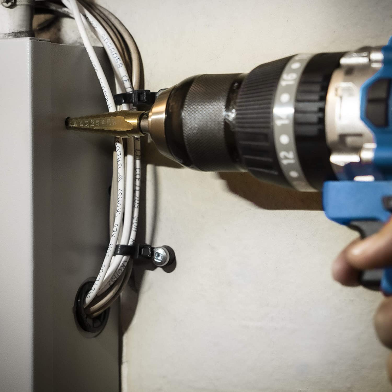 Titanium Step Drill Bit, High-Speed Alloy-Steel Bit, Hole Expander for Wood & Metal