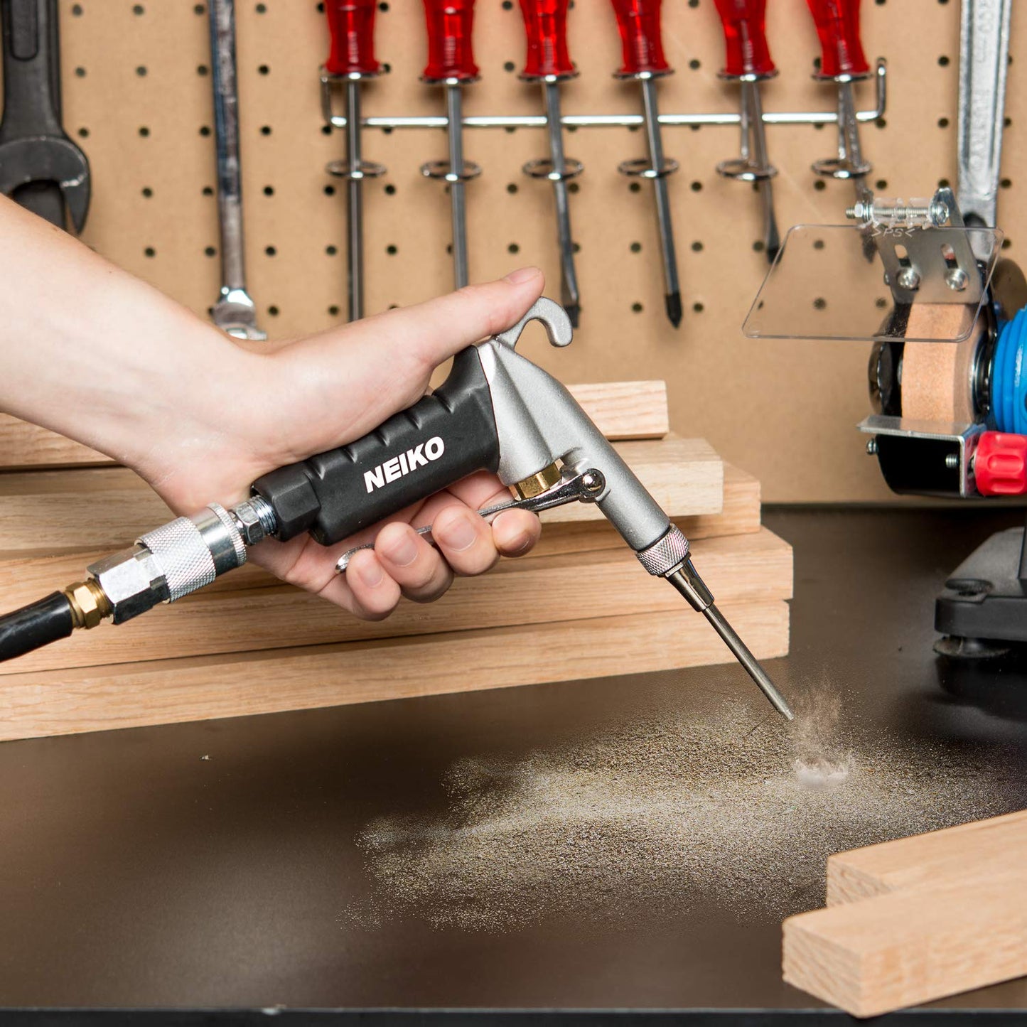 NEIKO 31121A High Flow Air Blow Gun | 3 Pc Pneumatic Air Nozzle | Dust Gun | Air Gun Compressor Accessories | ¼”