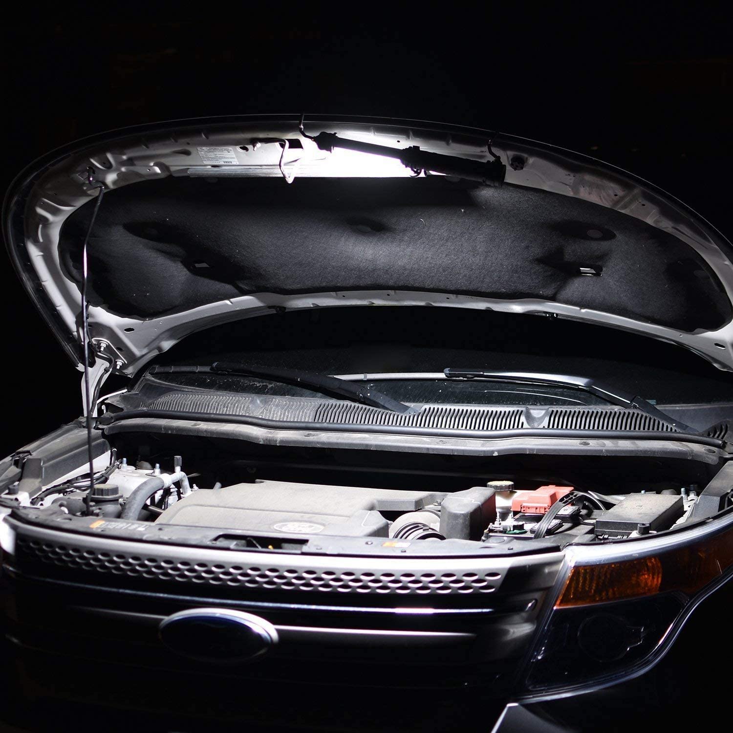 Cordless LED Work Light — 350 Lumens, USB Rechargeable, Magnetic Base (4,000 mAh)