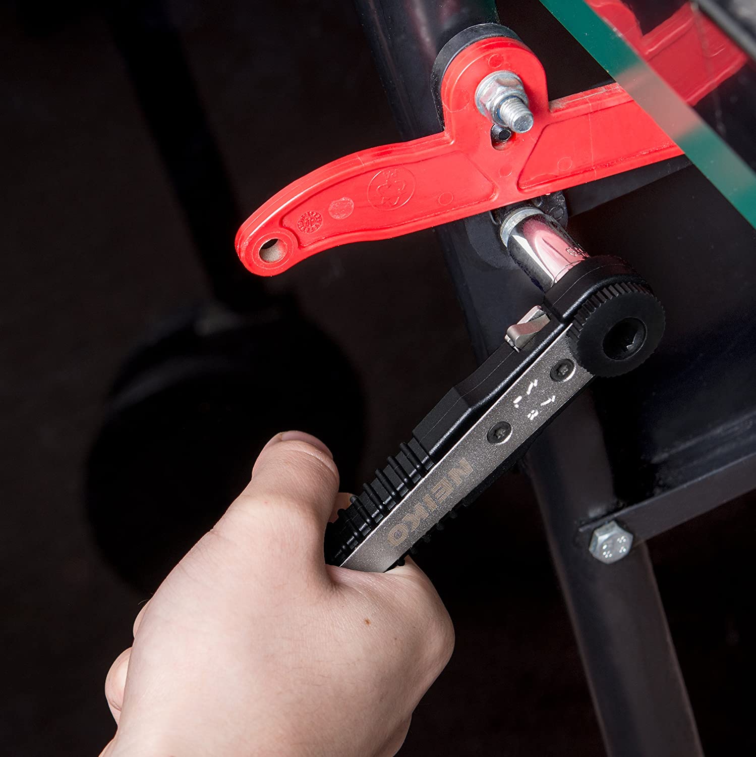 Right Angle 1/4" Dual-Drive Head Mini Ratchet Wrench Screwdriver Bit & Socket CR-V Steel (17-Piece)