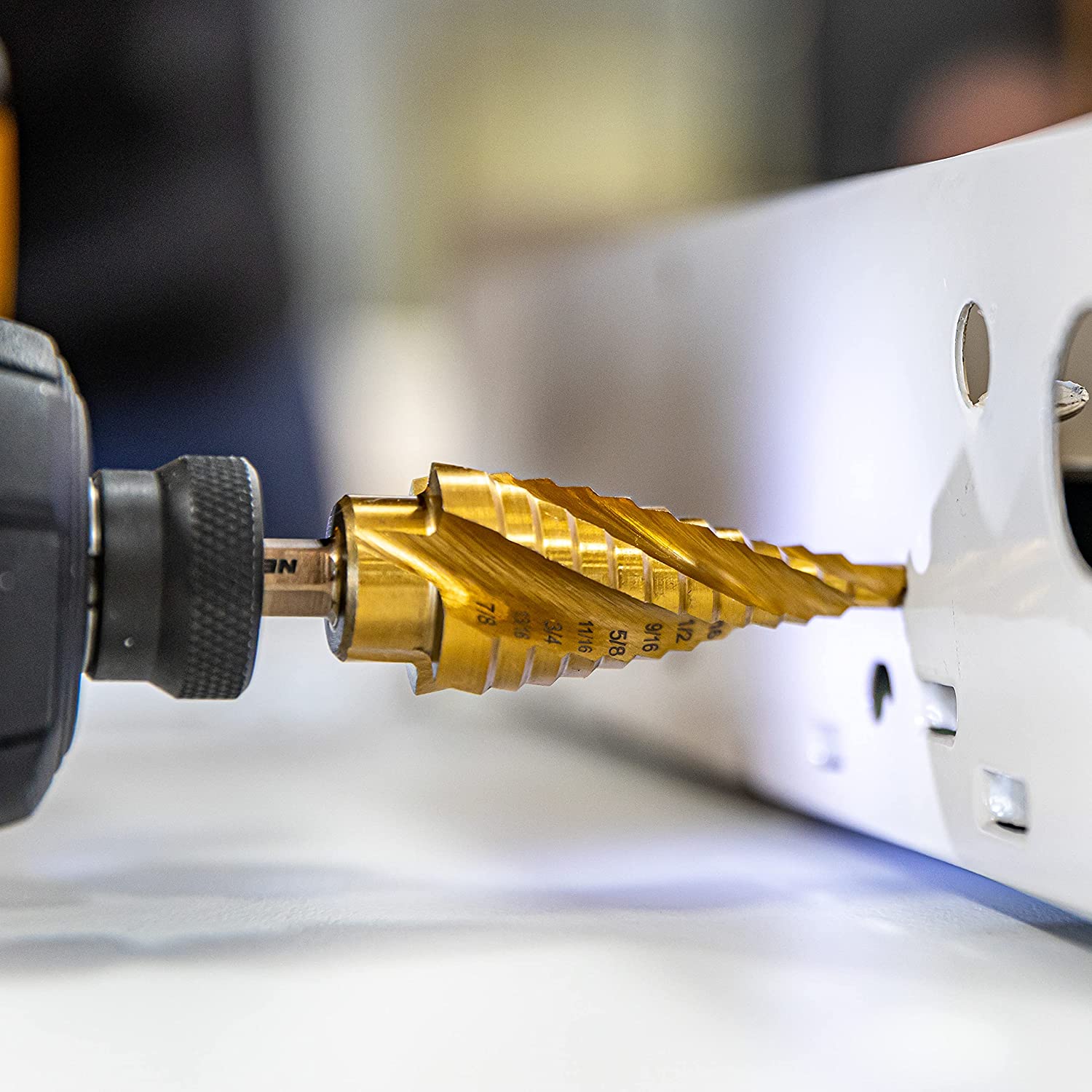 Steel Spiral Quick-Change Step Drill Bit for Metal with 4-Flute Spiral Grooved Design